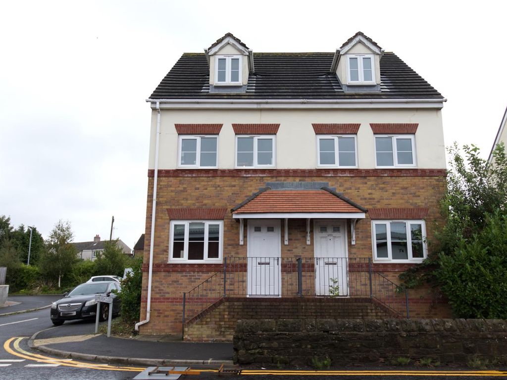 4 bed semidetached house for sale in Flass Lane, BarrowInFurness