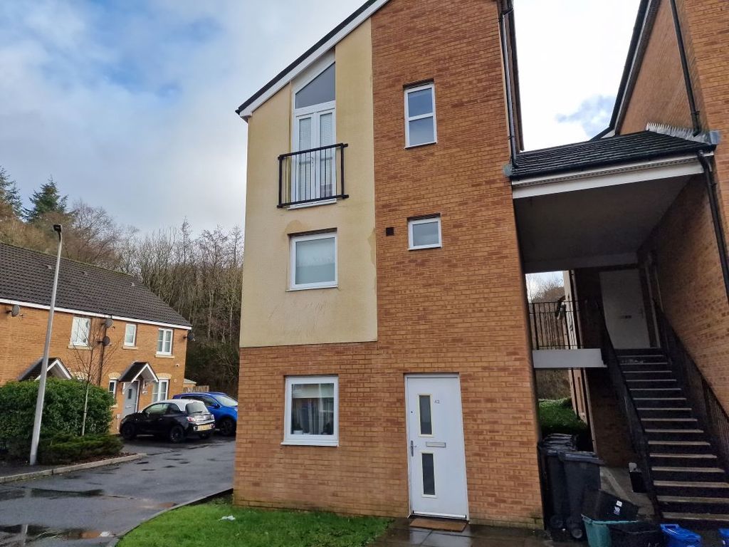 42 Clos Cwm Golau, Merthyr Tydfil CF47  