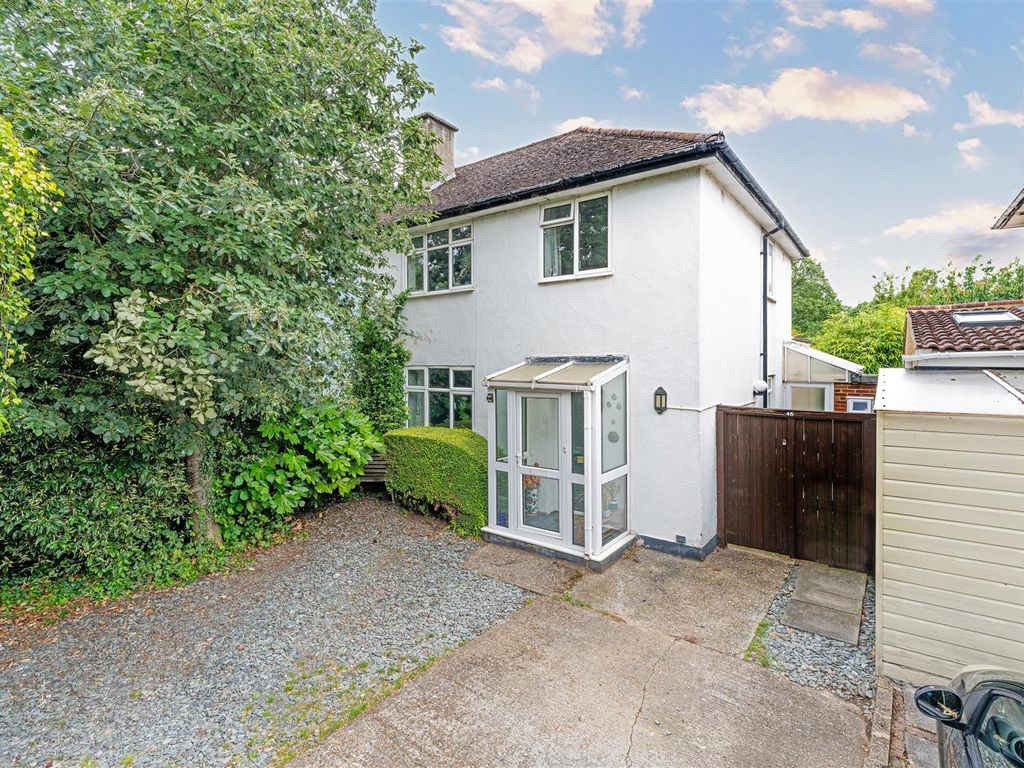 4 bed semidetached house for sale in Hanworth Road, Hampton TW12 Zoopla