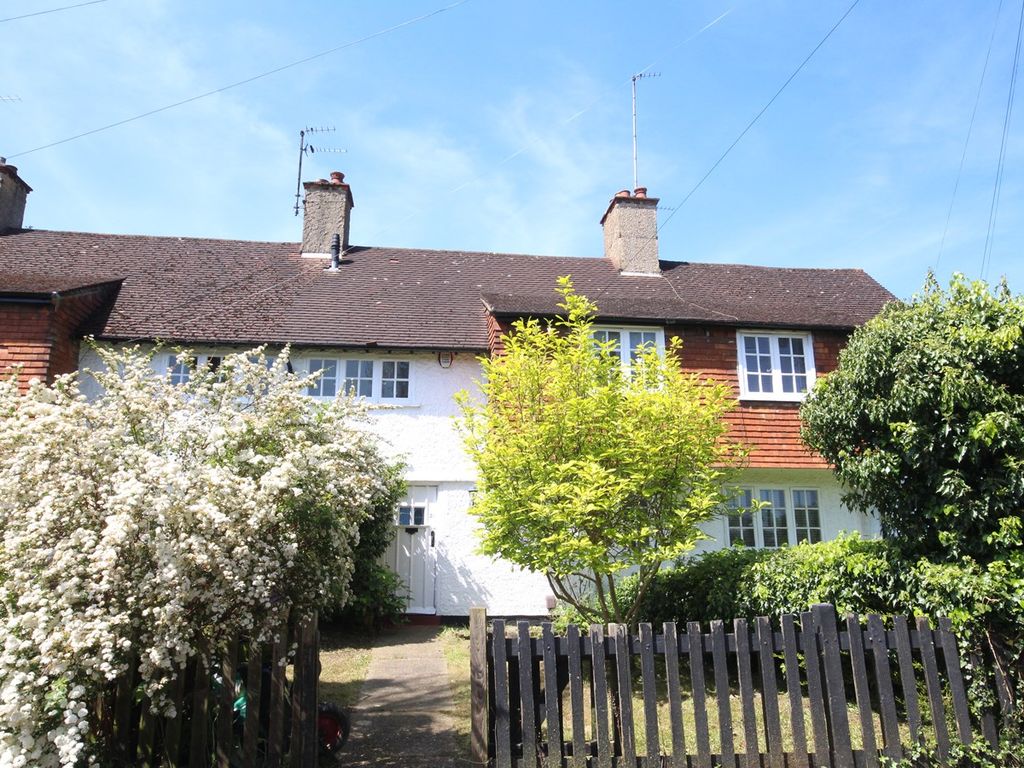 3 bed terraced house for sale in Lytton Avenue, Letchworth Garden City