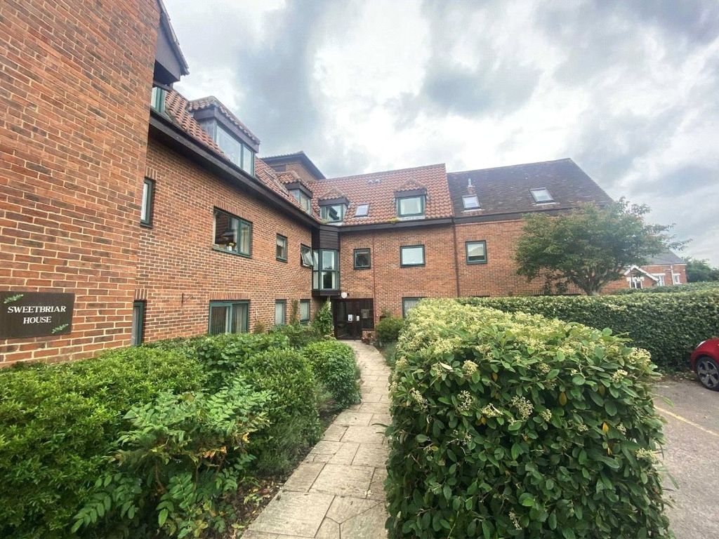 2 bed flat for sale in Chapel Hay Lane, Churchdown, Gloucester, Gloucestershire GL3 Zoopla