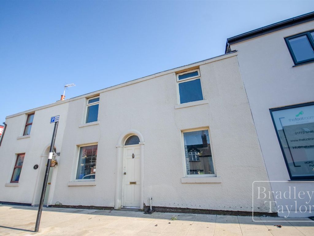 3 bed terraced house for sale in Garstang Road, Broughton, Preston PR3