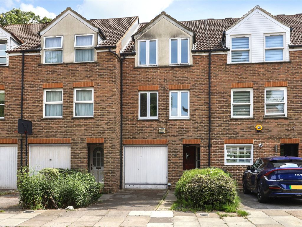 4 bed terraced house for sale in Hogarth Close, Ealing, London W5 Zoopla