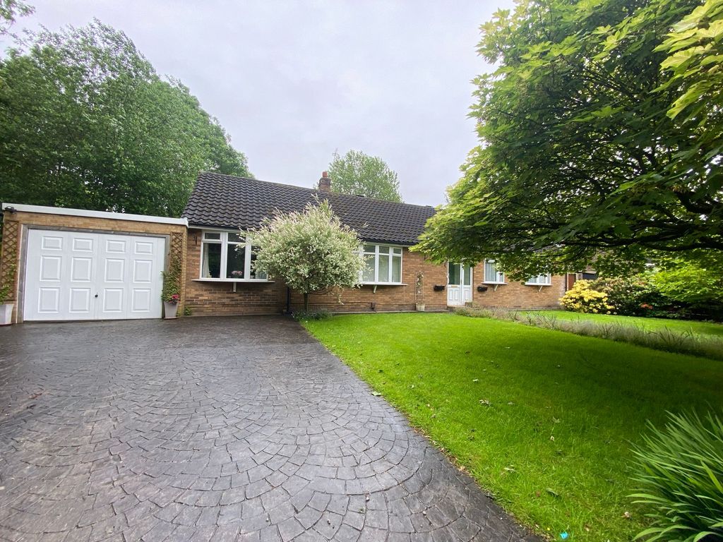 3 bed detached house for sale in Cavendish Road, Eccles M30 Zoopla