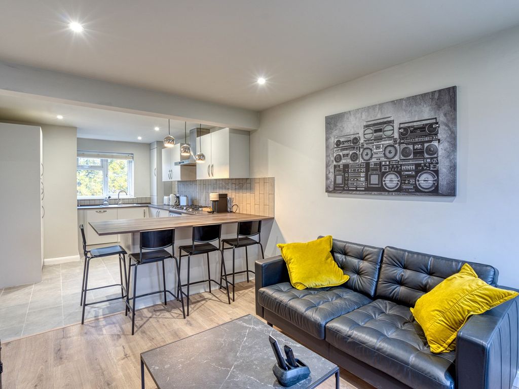 4 bed flat to rent in The Ridgeway, St Albans AL4 Zoopla