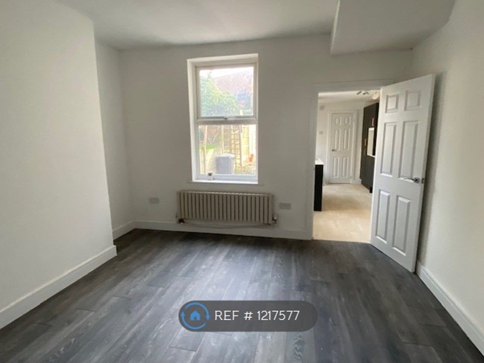 1 bed flat to rent in A Dalestorth Street, SuttonInAshfield NG17 Zoopla