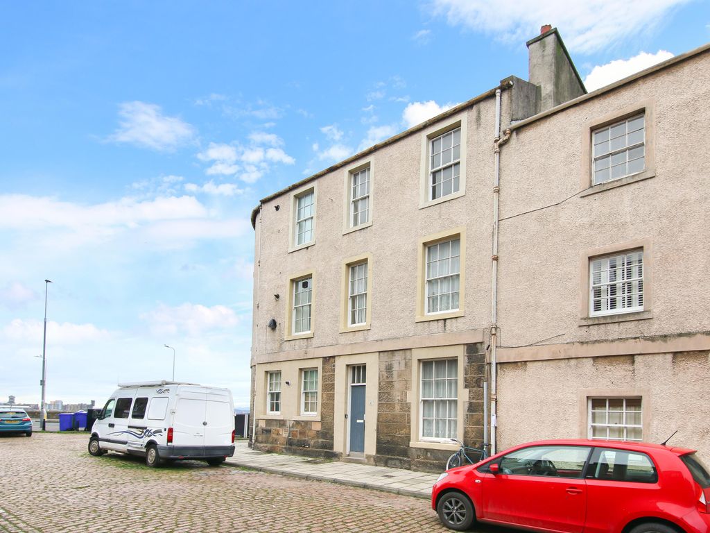 2 bed flat for sale in 62/1 Newhaven Main Street, Edinburgh EH6, £