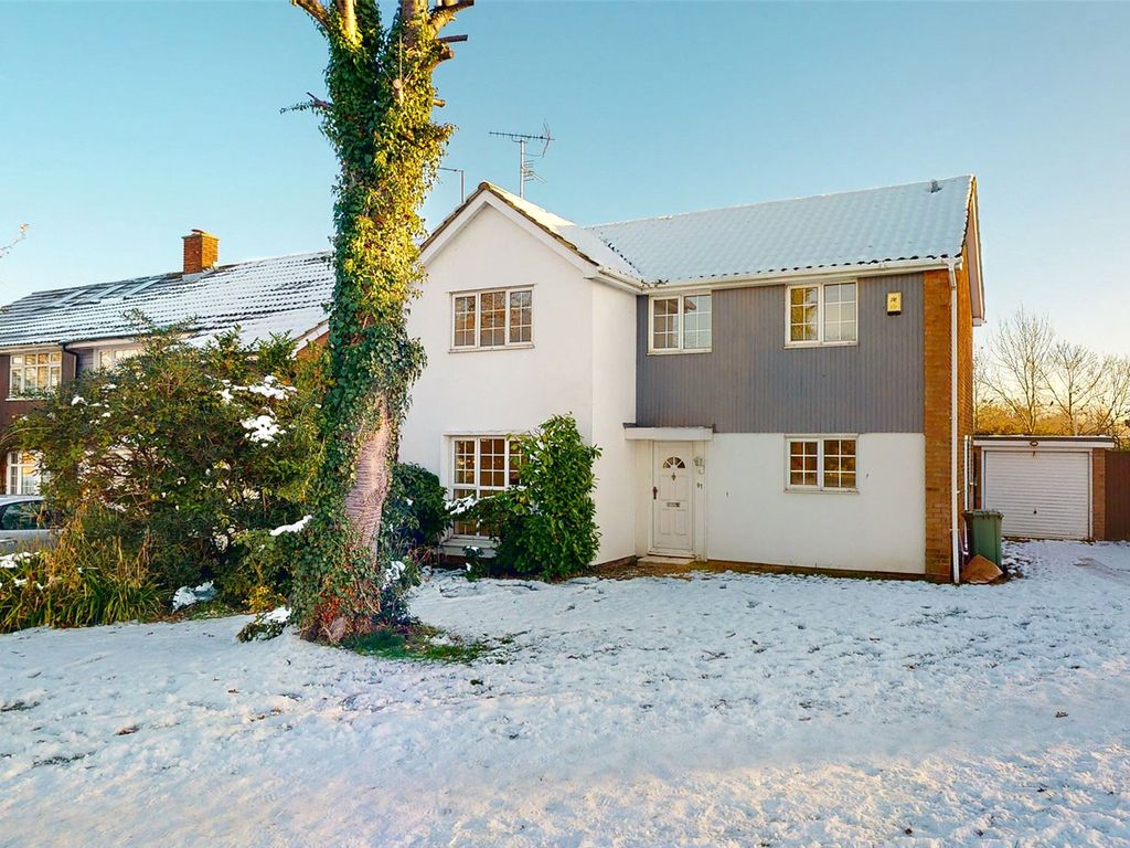 3 bed detached house for sale in Sparrows Herne, Kingswood, Basildon SS16 Zoopla