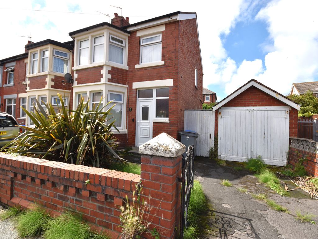 3 bed semidetached house for sale in Beverley Grove, Blackpool FY4, £
