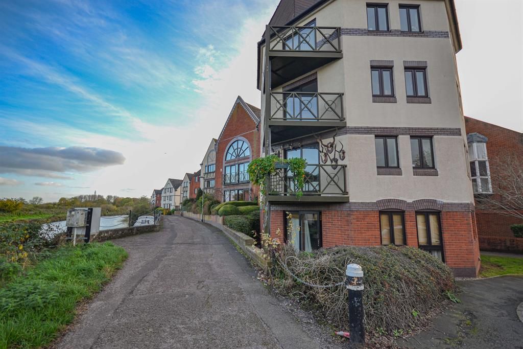 2 bed flat for sale in Gabriels Wharf, Haven Banks, Exeter EX2 Zoopla