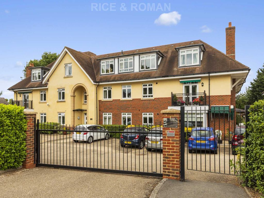 2 bed flat for sale in Claremont Place, Claygate KT10 Zoopla
