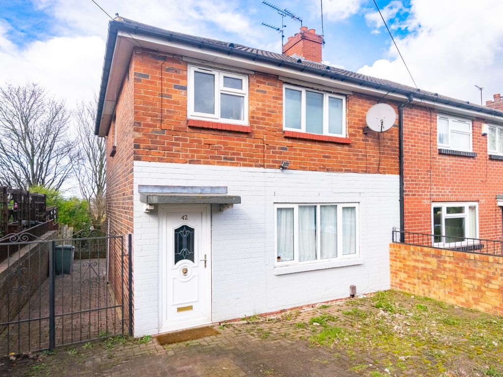 3 bed semidetached house for sale in Miles Hill Road, Leeds LS7 Zoopla