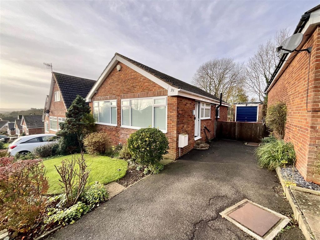3 bed detached bungalow for sale in Byefield Grove, East Ayton, Scarborough YO13 Zoopla