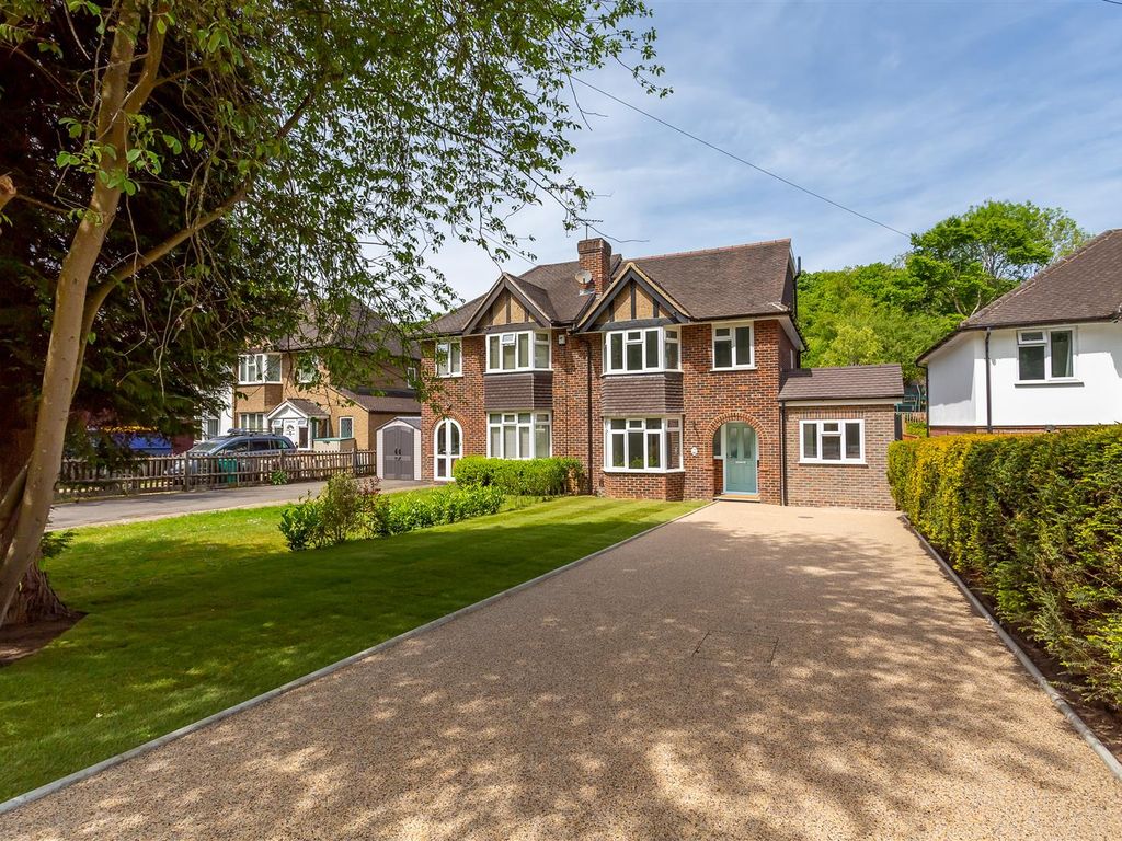 4 bed semidetached house for sale in Chipstead Lane, Lower Kingswood