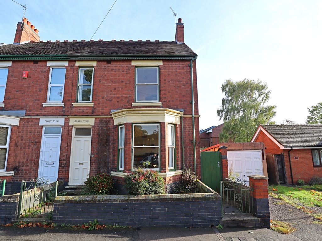 4 bed semidetached house for sale in King Edward Road, Nuneaton CV11