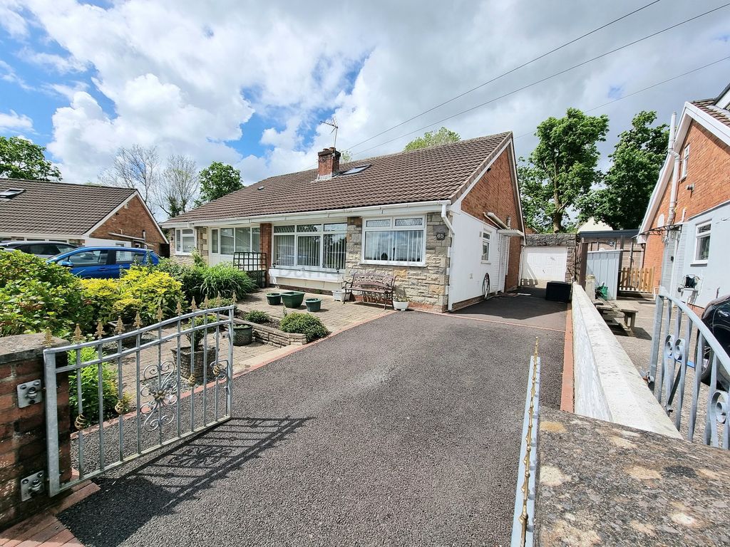 3 bed semidetached bungalow for sale in Deri Avenue, Pencoed, Bridgend