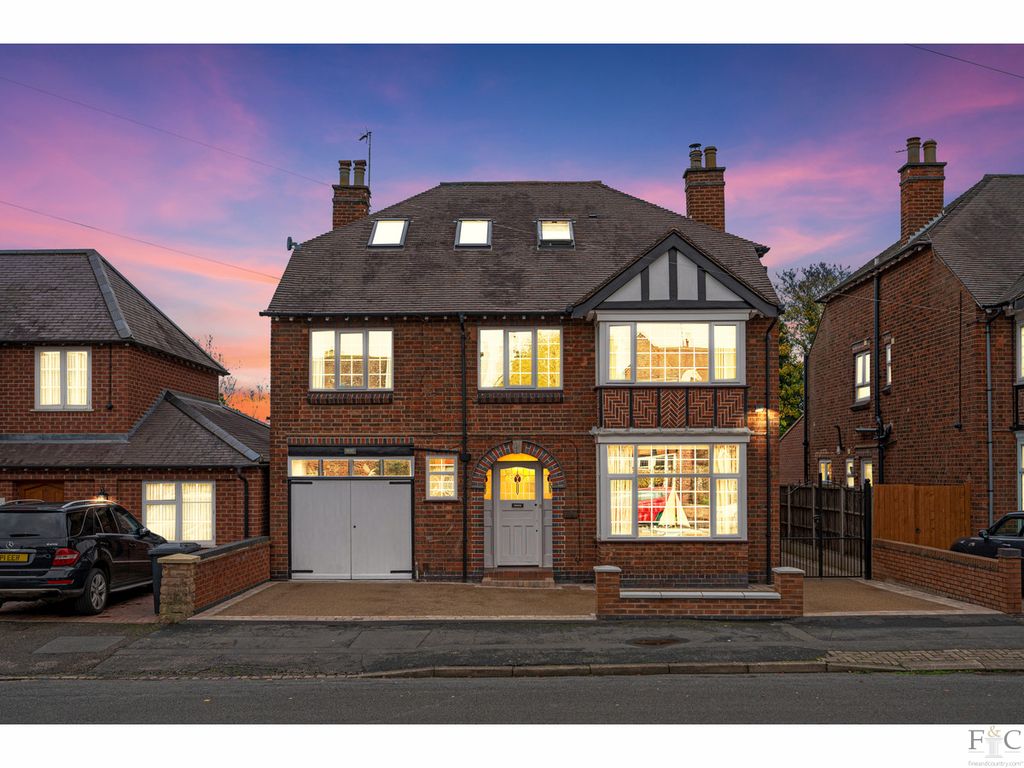 6 bed detached house for sale in Holmfield Avenue, Leicester LE2 Zoopla