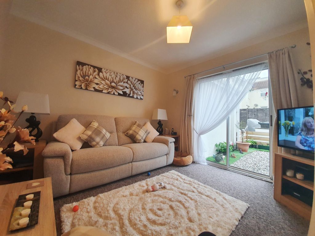 2 bed property to rent in Preston Down Road, Preston, Paignton TQ3, £