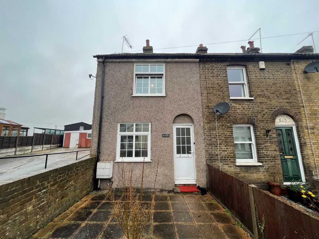2 bed end terrace house to rent in Leigh Place, Hawley Road, Dartford
