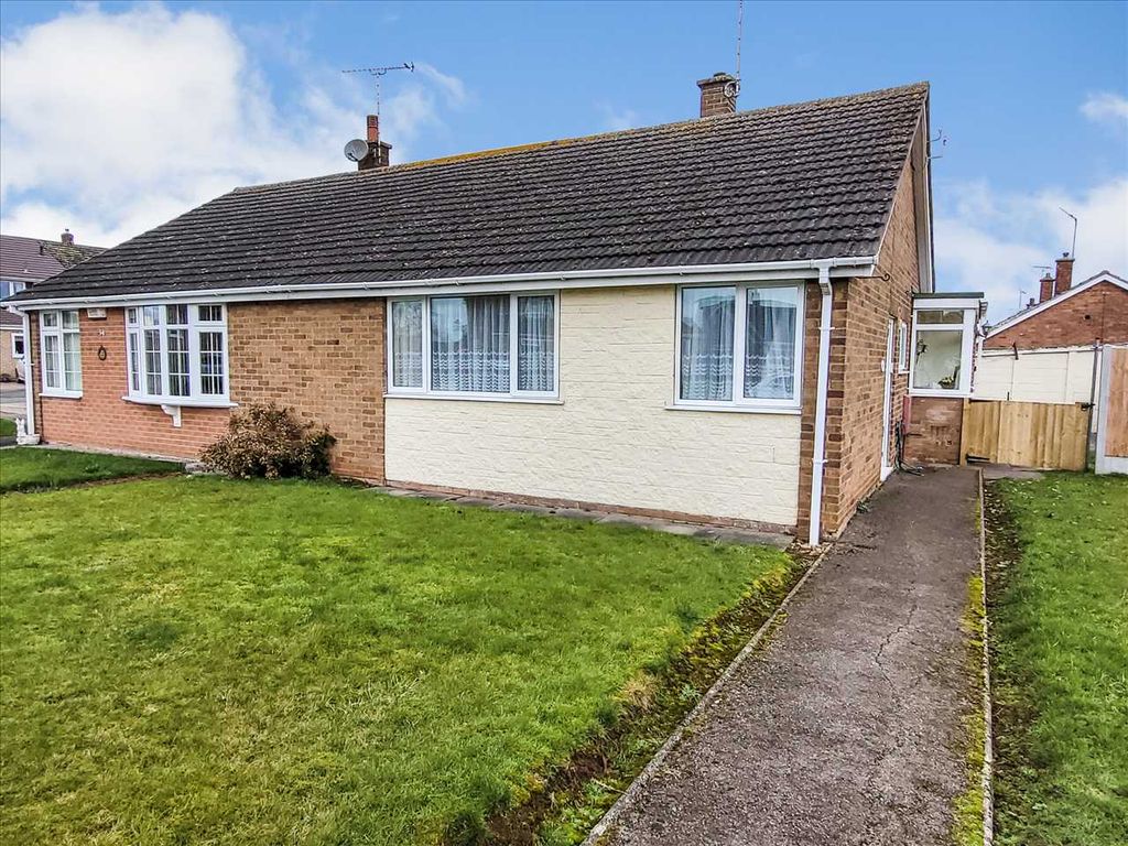 2 bed bungalow for sale in Walford Road, RollestonOnDove, BurtonOn