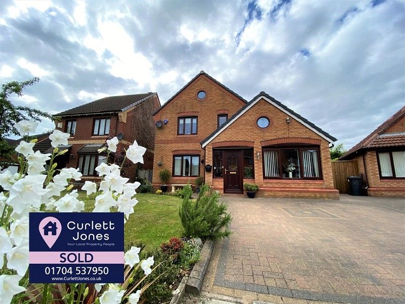 3 bed detached house for sale in kempton park fold, southport, merseyside. pr8