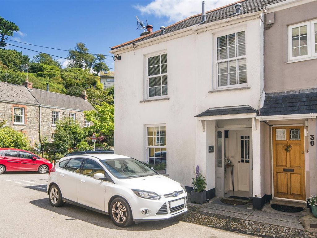 2 bed end terrace house for sale in Kersey Road, Flushing, Falmouth