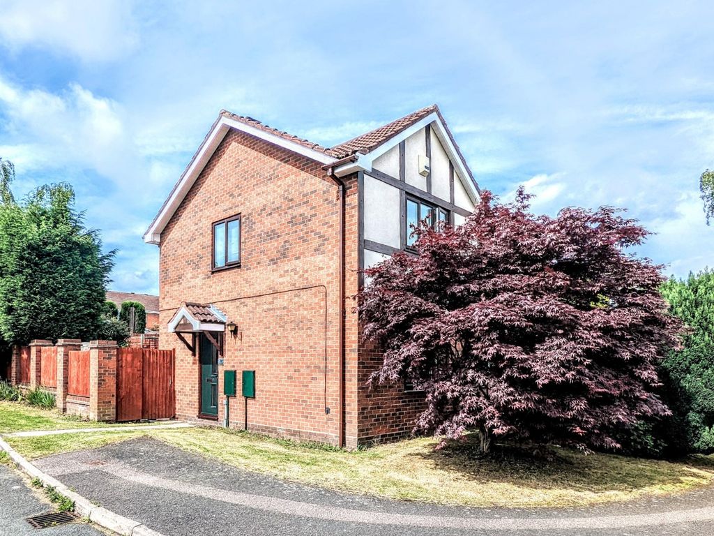 2 bed semidetached house for sale in Suffolk Way, Tamworth B78 Zoopla