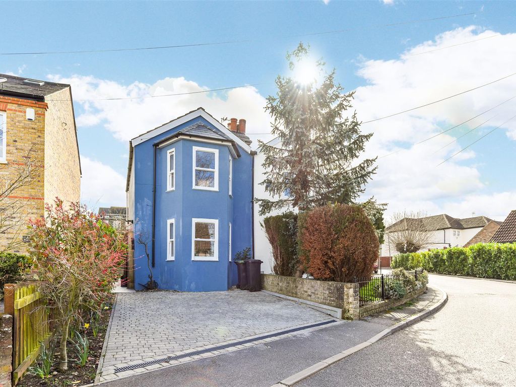 2 bed cottage for sale in Beech Lane, Buckhurst Hill IG9 Zoopla