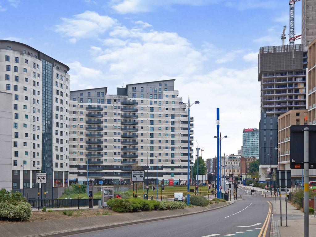 Masshouse Plaza Birmingham B5  