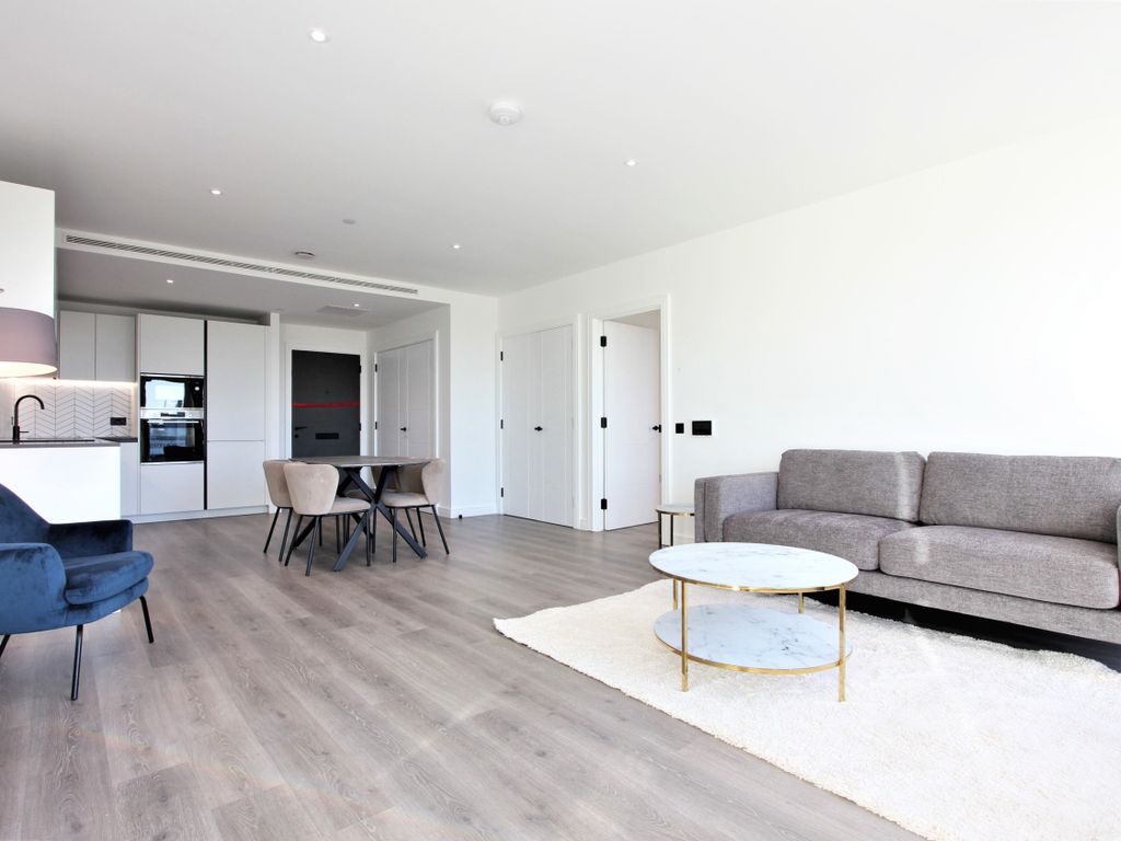 2 bed flat to rent in Matcham House, 21 Glenthorne Road, London W6, £3,400 pcm Zoopla