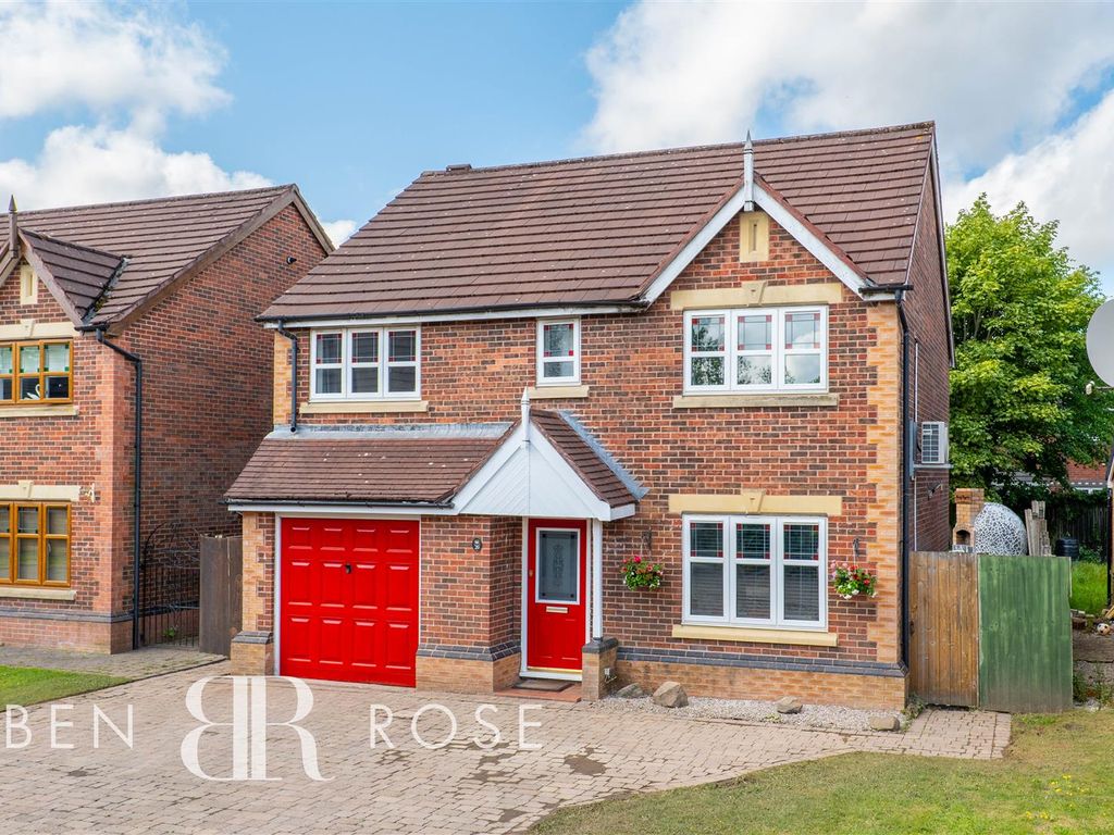4 bed detached house for sale in High Meadow, WaltonLeDale, Preston