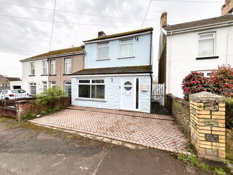 4 bed semidetached house for sale in 43 Hendre Road, Pencoed, Bridgend