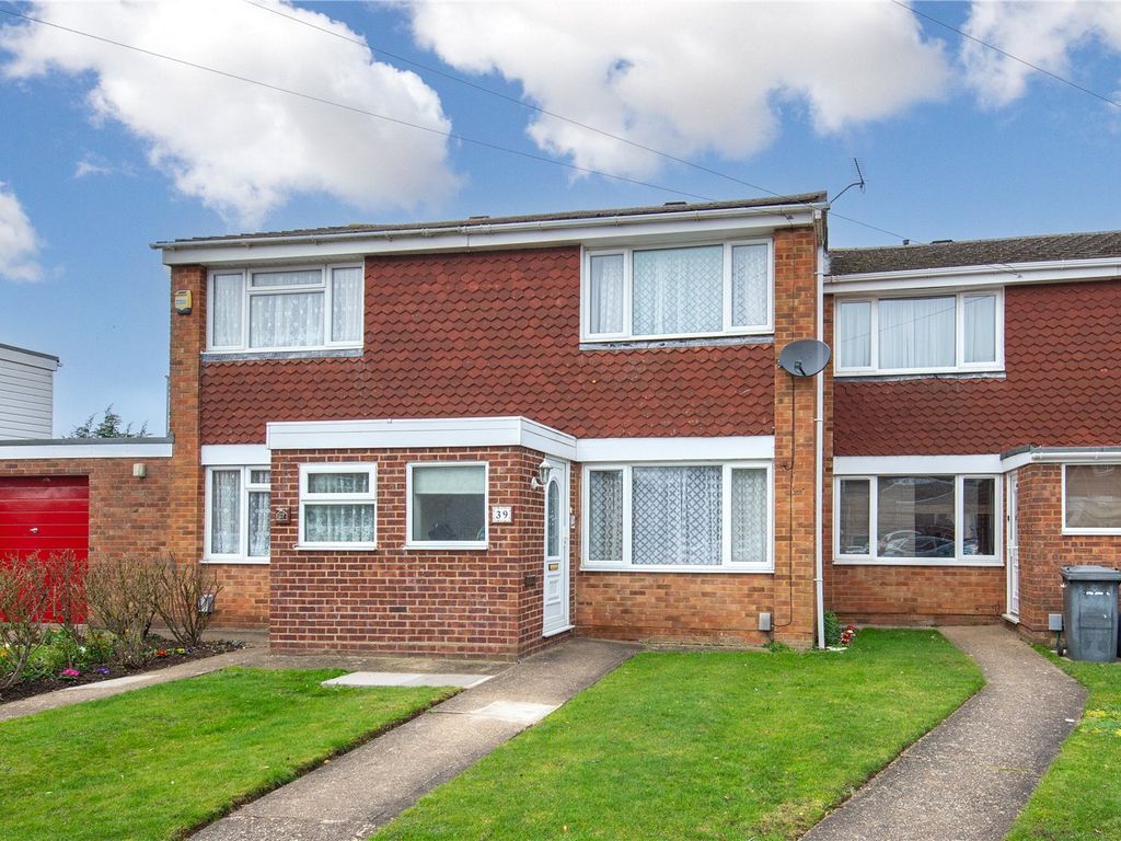 2 bed terraced house for sale in Lancing Road, Luton, Bedfordshire LU2