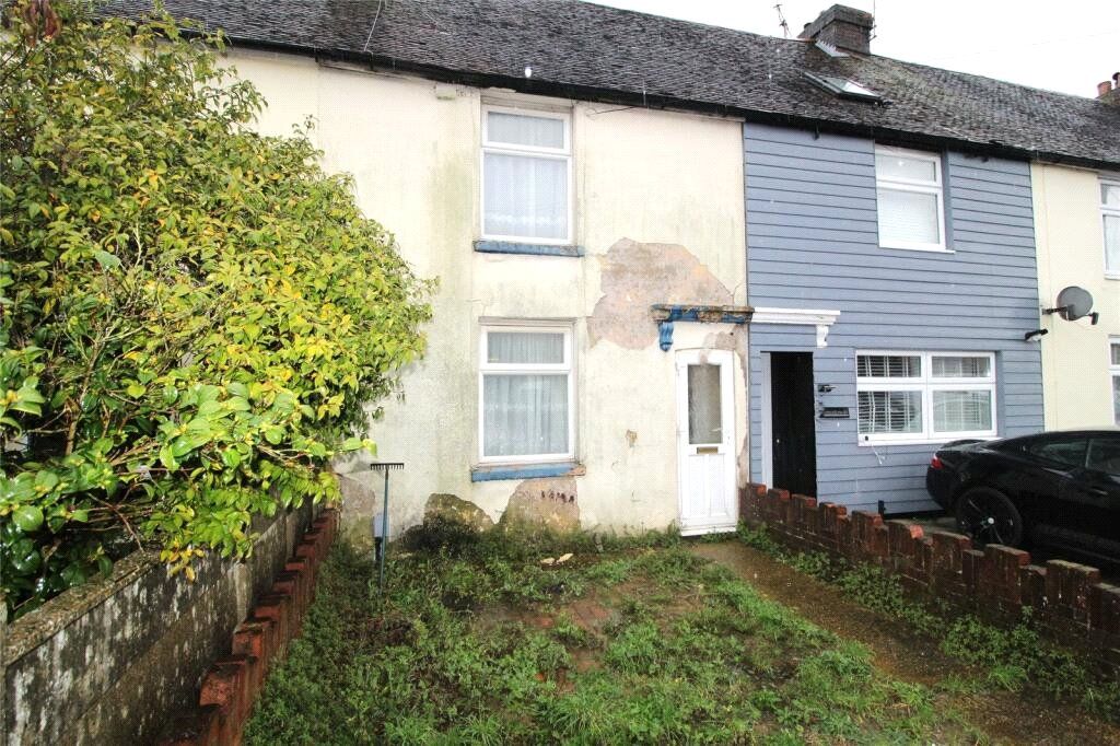 2 bed terraced house for sale in Osborne Road, Ashford, Kent TN24, £