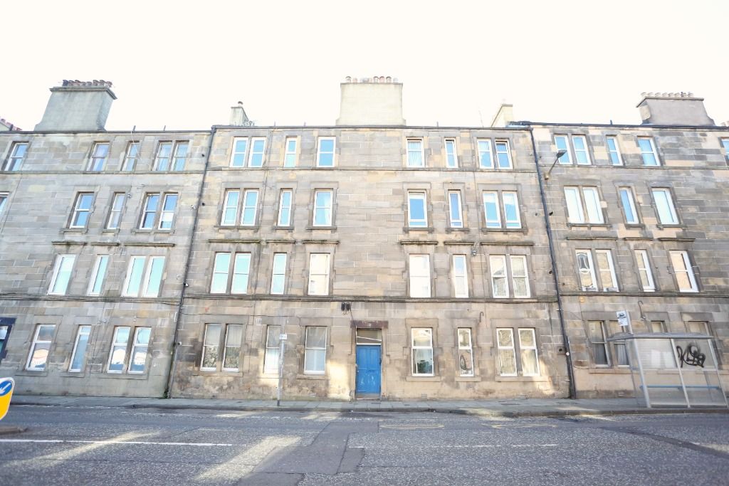 1 bed flat to rent in Broughton Road, Broughton, Edinburgh EH7, £975