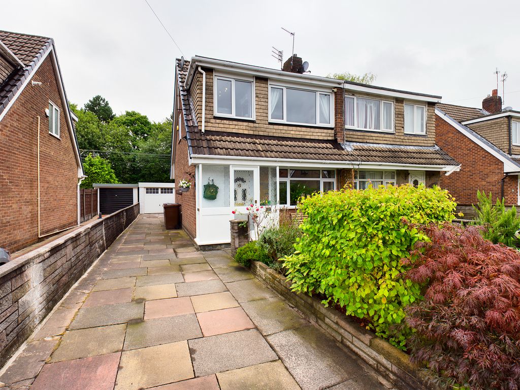 3 bed semidetached house for sale in Nuttall Avenue, Whitefield