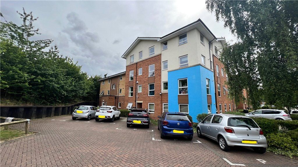 2 bed flat for sale in Admiralty Close, West Drayton UB7 Zoopla