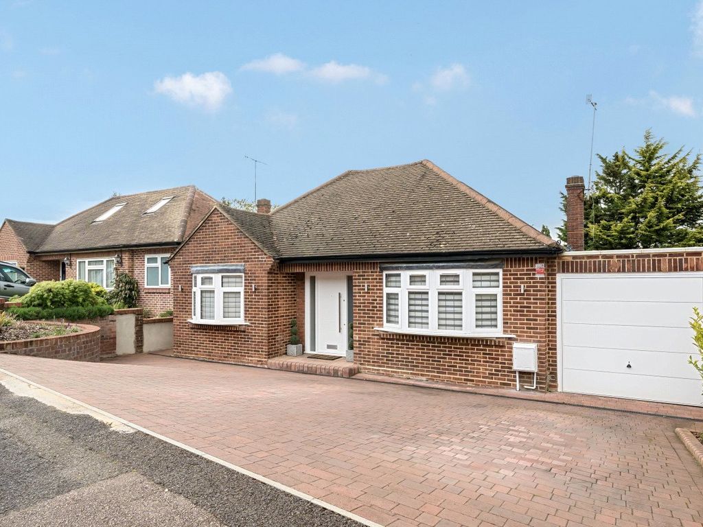 3 bed bungalow for sale in Richfield Road, Bushey, Hertfordshire WD23