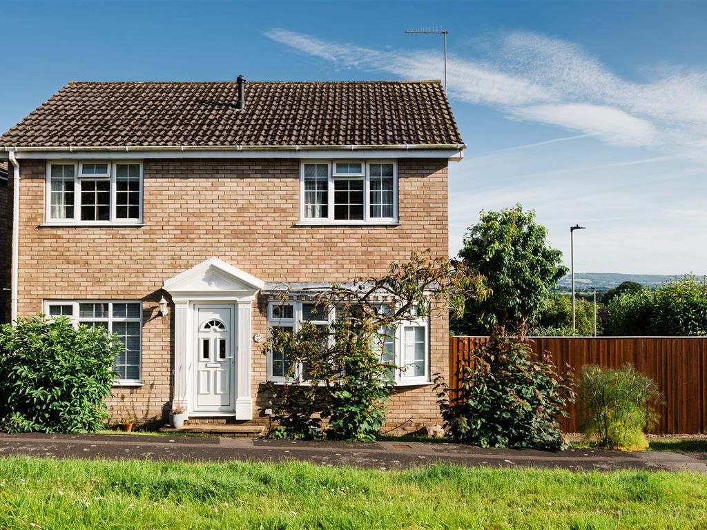 4 bed detached house for sale in Shelton Avenue, East Ayton