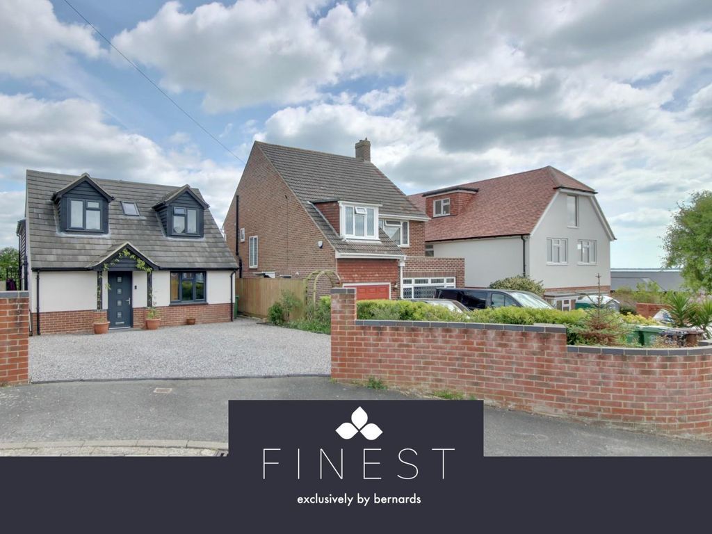 4 bed property for sale in Beverley Grove, Farlington, Portsmouth PO6
