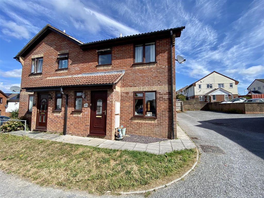 3 bed semidetached house for sale in Redwood Drive, Plympton, Plymouth