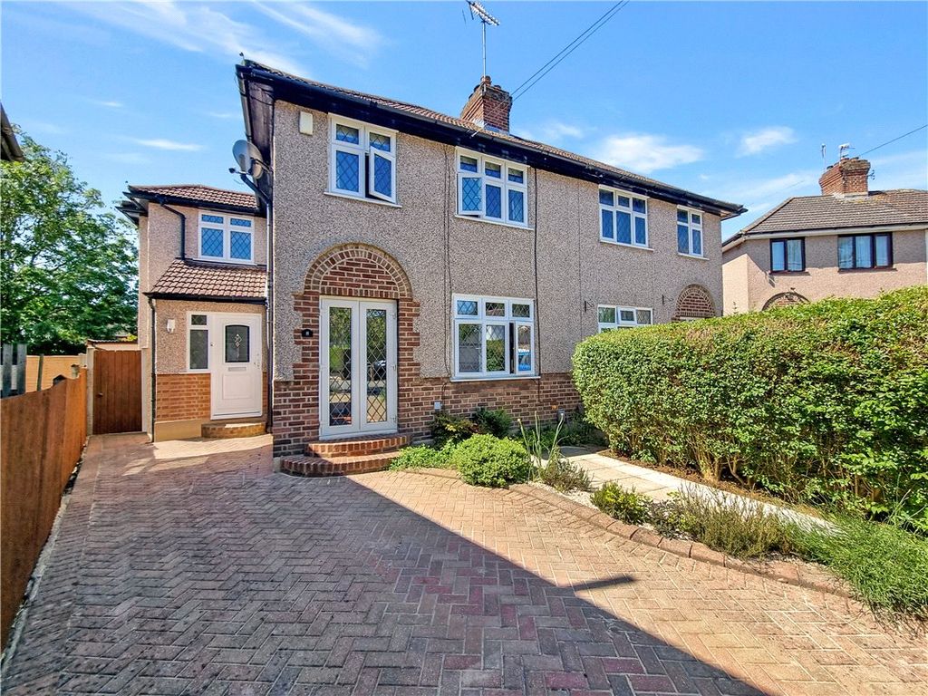 3 bed semidetached house for sale in Brookmead Close, Orpington, Kent