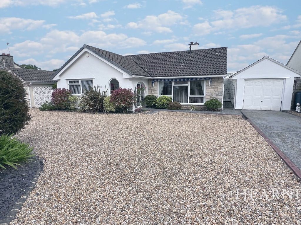 3 bed detached bungalow for sale in Ferndown, Dorset BH22, £500,000