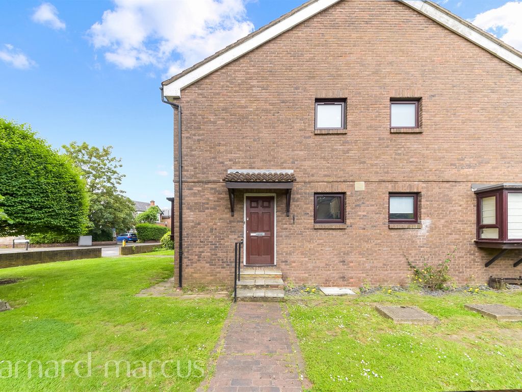 1 bed end terrace house for sale in Elm Road, New Malden KT3, £320,000