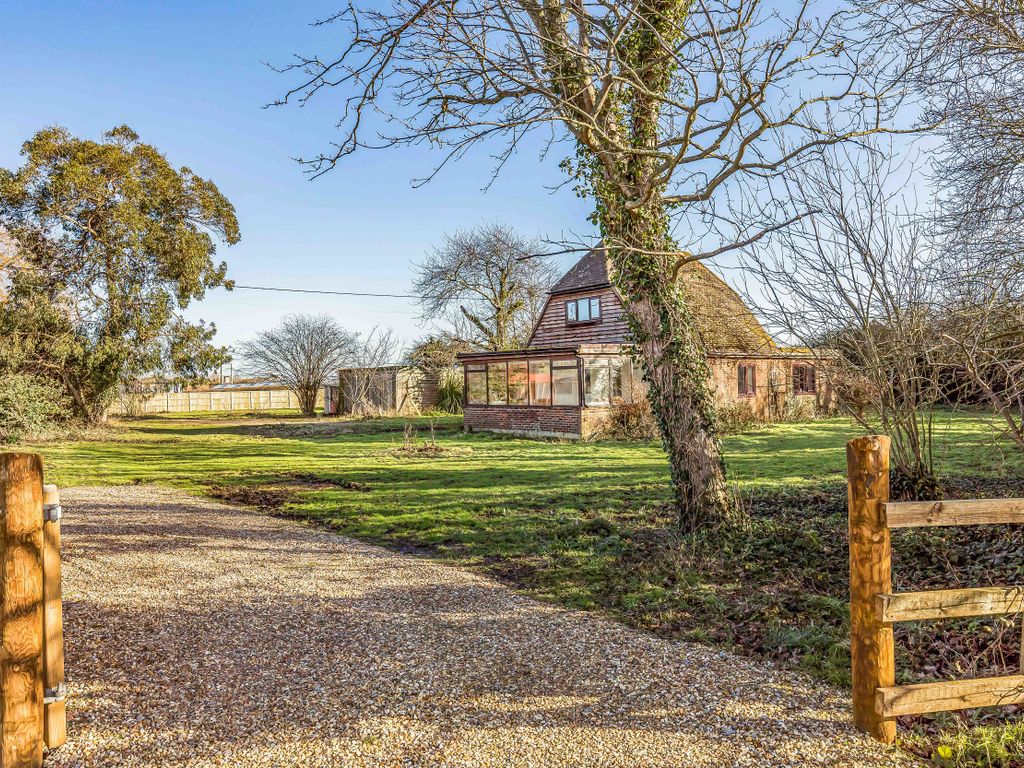 3 bed detached house for sale in Almodington Lane, Earnley, Chichester