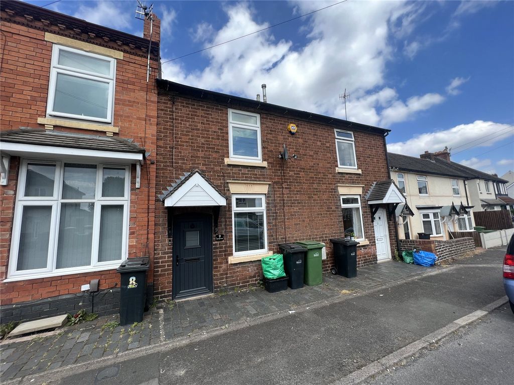 2 bed terraced house to rent in Old High Street, Quarry Bank, Brierley