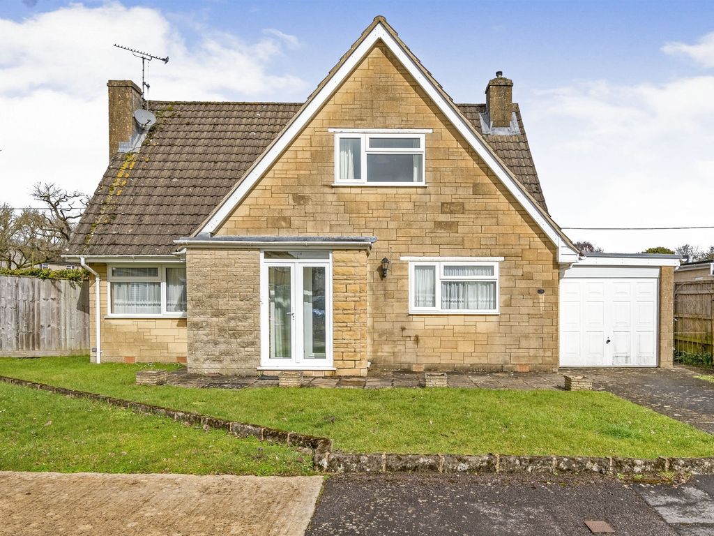 4 bed bungalow for sale in Kirby Road, Corsham SN13 Zoopla