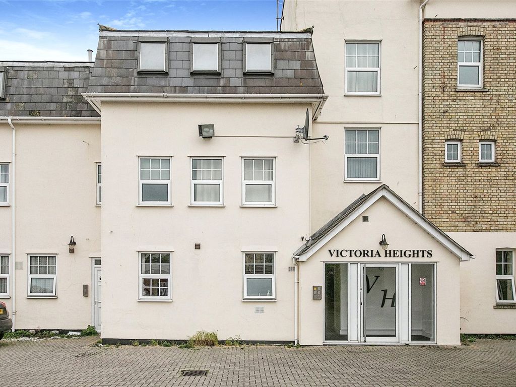 2 bed flat for sale in Victoria Heights, Carnarvon Road, Clacton On Sea