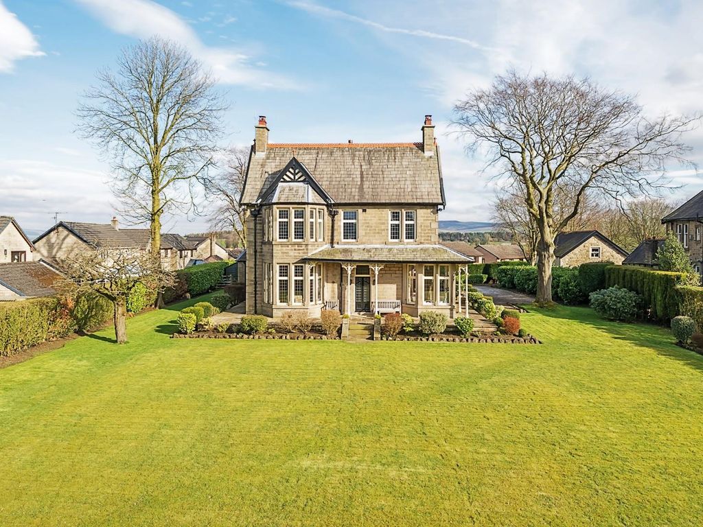 4 bed detached house for sale in Coates Lane, Barnoldswick BB18, £