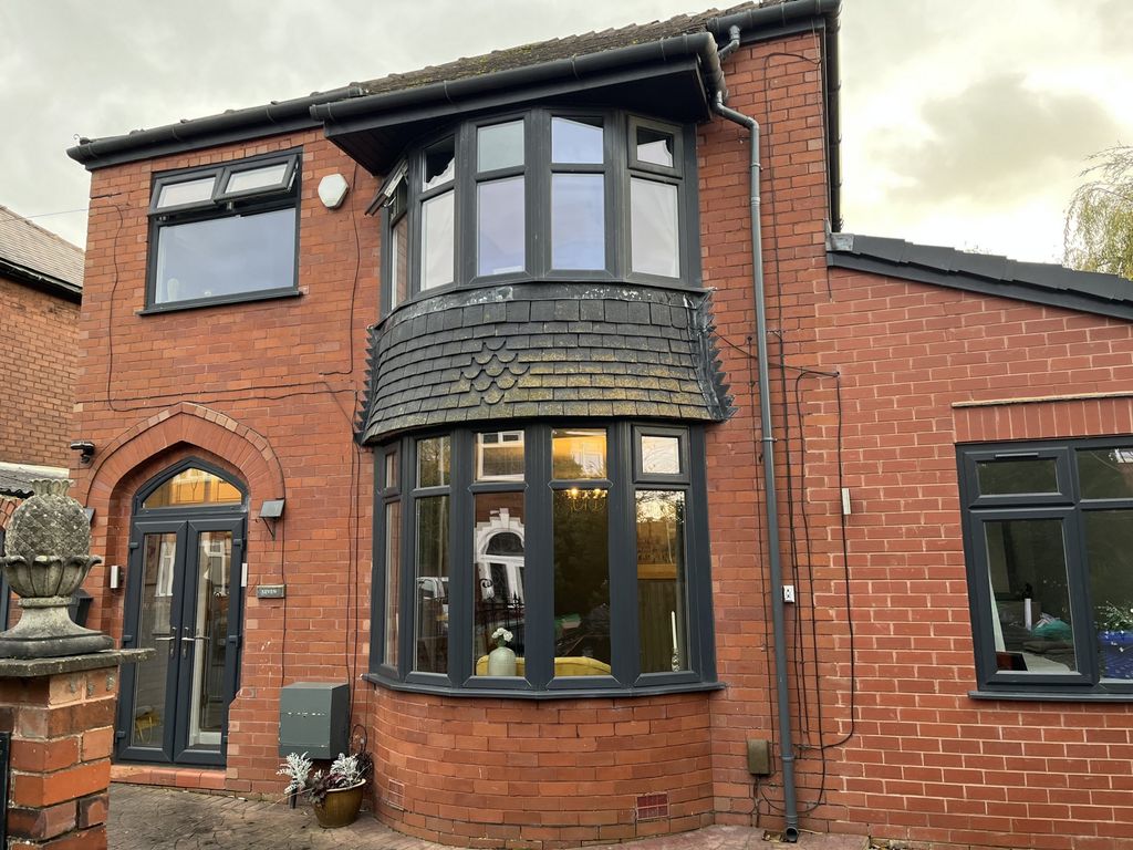 4 bed detached house for sale in Balmoral Avenue, Audenshaw M34, £